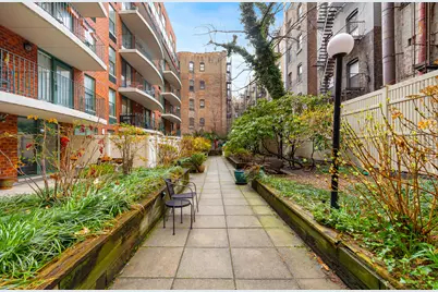 2250 Broadway #3N, New York City, NY 10024 - Photo 10