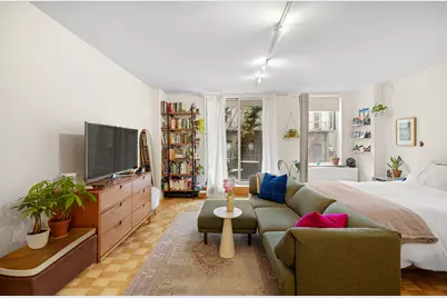 2250 Broadway #3N, New York, NY 10024 - Photo 2