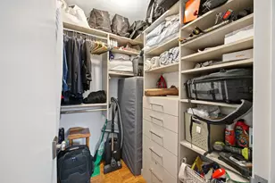 393 W 49th St, New York City, NY 10019 - Photo 16