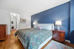 393 W 49th St, New York City, NY 10019 - Photo 12
