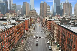 393 W 49th St, New York City, NY 10019 - Photo 26