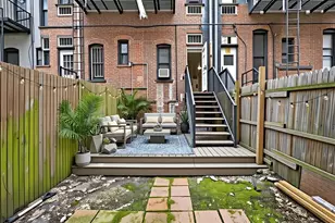 319 E 90th St, New York City, NY 10128 - Photo 12