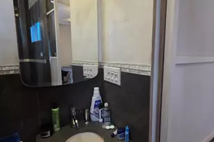 240 W 98th St, New York, NY 10025 - Photo 20