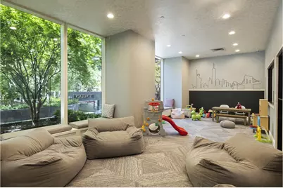 845 United Nations Plaza #82B, New York, NY 10017 - Photo 4