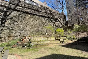 875 W 181st St, New York City, NY 10033 - Photo 8