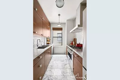 875 W 181st Street #4D, New York City, NY 10033 - Photo 2