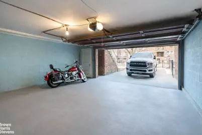 8418 Ave J, Brooklyn, NY 11236 - Photo 22