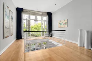 235 E 72nd St, New York City, NY 10021 - Photo 4