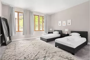 235 E 72nd St, New York City, NY 10021 - Photo 10