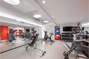 700 Park Ave, New York City, NY 10021 - Photo 24