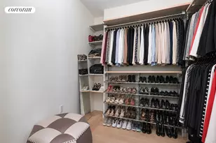200 E 69th St, New York City, NY 10021 - Photo 4