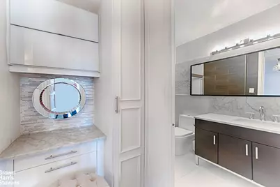 300 E 40th Street #31C, New York, NY 10016 - Photo 12