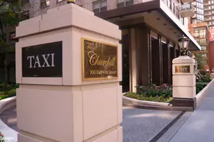 300 E 40th St, New York, NY 10016 - Photo 14