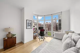 555 W 59th St, New York City, NY 10019 - Photo 6