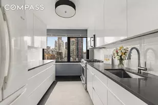 300 E 59th St, New York, NY 10022 - Photo 4