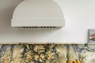 256 N 9th St, New York City, NY 11211 - Photo 8