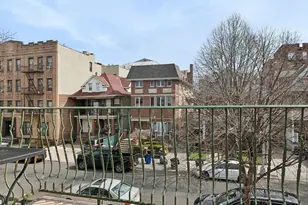 734 E 5th St, New York City, NY 11218 - Photo 22