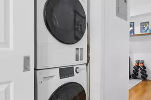 734 E 5th St, New York City, NY 11218 - Photo 24