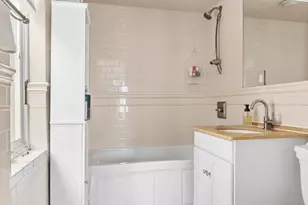 734 E 5th St, New York City, NY 11218 - Photo 14