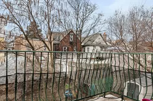 734 E 5th St, New York City, NY 11218 - Photo 16