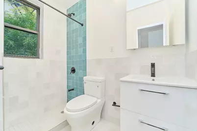 318 E 90th Street #2E, New York, NY 10128 - Photo 10