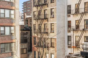 345 E 73rd St, New York City, NY 10021 - Photo 6