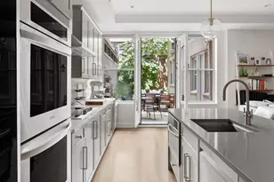 9 E 82nd St, New York City, NY 10028 - Photo 6