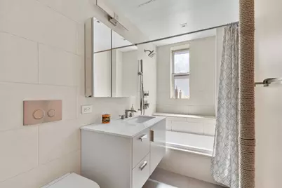 305 W 18th Street #4JK, New York, NY 10011 - Photo 10