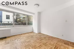 315 W 70th St, New York City, NY 10023 - Photo 12