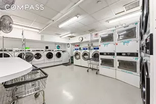 315 W 70th St, New York City, NY 10023 - Photo 8