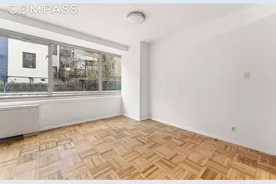 315 W 70th Street #2D, New York City, NY 10023 - Photo 12