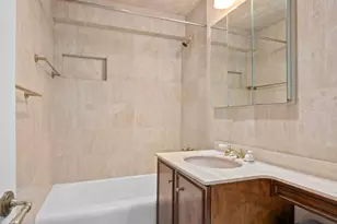 411 E 53rd St, New York City, NY 10022 - Photo 12