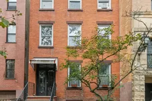 392 Adelphi St, New York City, NY 11238 - Photo 2