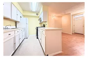 318 E 119th St, New York City, NY 10035 - Photo 4