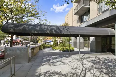 201 E 17th Street #14H, New York, NY 10003 - Photo 12