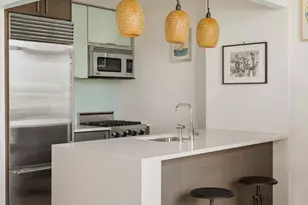 21-45 44th Dr, New York City, NY 11101 - Photo 6