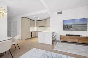 305 E 51st St, New York City, NY 10022 - Photo 2