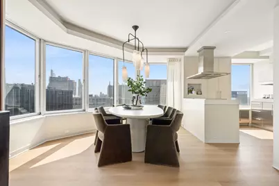 150 W 56th Street #6001, New York, NY 10019 - Photo 4