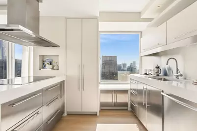 150 W 56th Street #6001, New York, NY 10019 - Photo 16