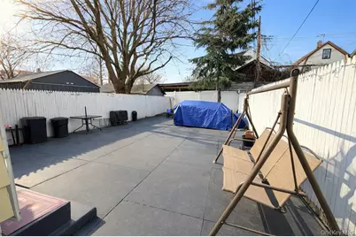 93-09 Vanderveer Street, New York City, NY 11428 - Photo 12