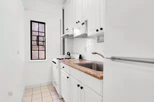 20 Continental Ave, New York City, NY 11375 - Photo 8