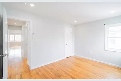 73-15 170th Street, New York City, NY 11366 - Photo 2