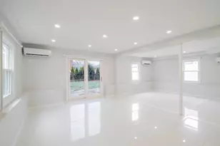 73-15 170th St, New York City, NY 11366 - Photo 6