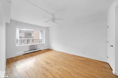 15 W 12th Street #5C, New York, NY 10011 - Photo 8