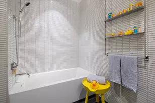 252 South St, New York, NY 10002 - Photo 10