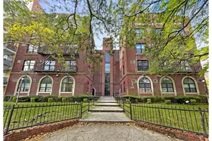 510 Ocean Pkwy, New York City, NY 11218 - Photo 2