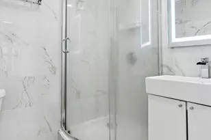 141 E 55th St, New York City, NY 10022 - Photo 6