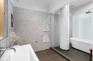 27-28 Thomson Ave, Long Island City, NY 11101 - Photo 6