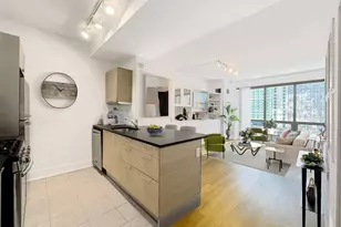 350 W 42nd St, New York City, NY 10036 - Photo 2