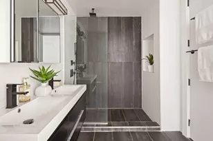 79 Green St, New York City, NY 11222 - Photo 8